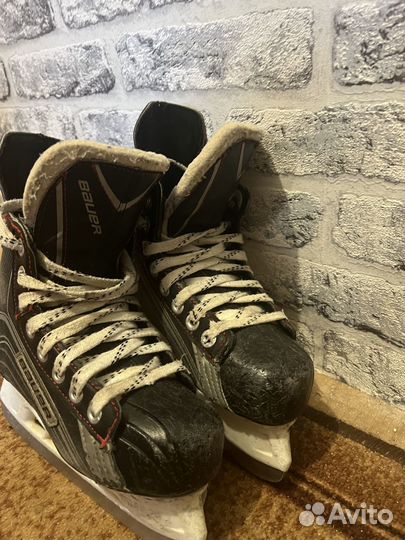 Коньки хоккейные детские 33 размер bauer