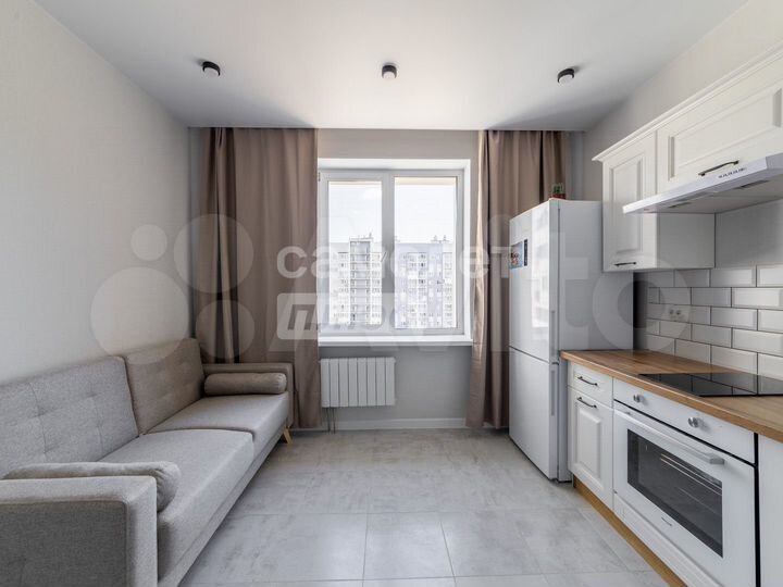 1-к. квартира, 40 м², 8/20 эт.