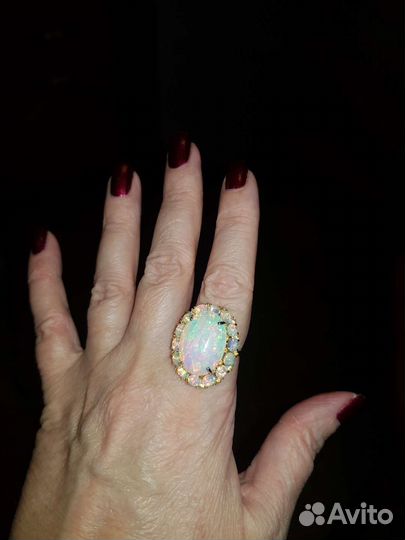 Серьги и кольцо с опалом