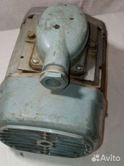 Электродвигатель асинхронный бу