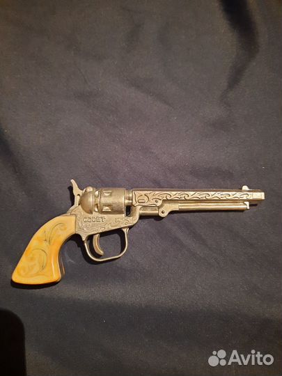 Игрушка СССР пистолет