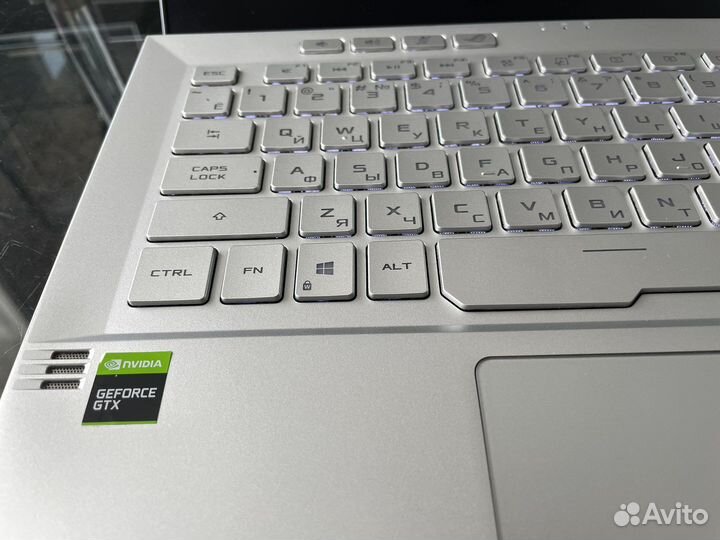 Asus ROG Zephyrus G14 1660 Ti R7 4800HS 16 512