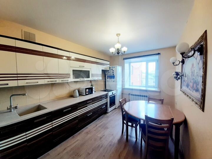 3-к. квартира, 79,3 м², 3/6 эт.