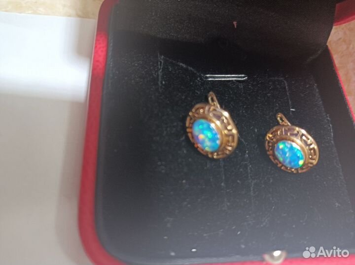 Золотые серьги