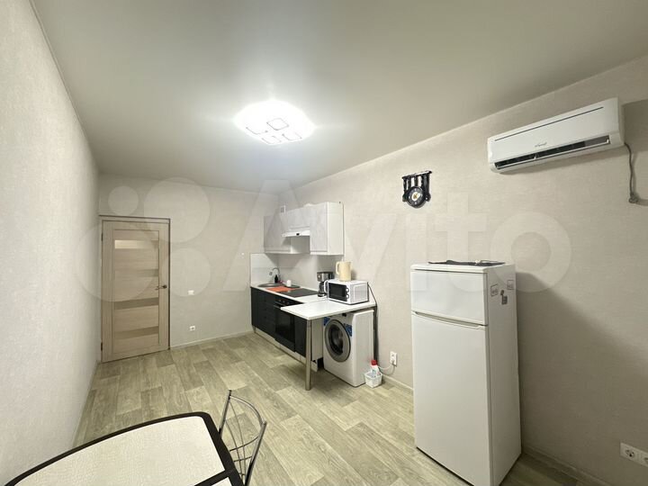1-к. квартира, 43 м², 1/3 эт.