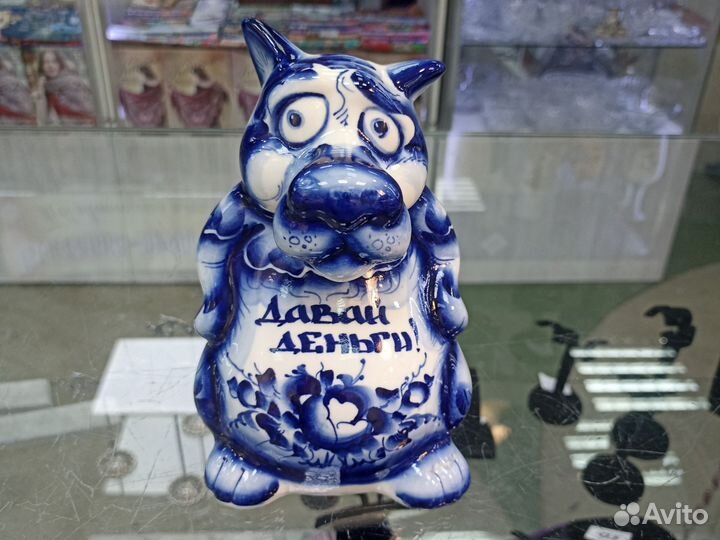 Гжель фигурка- копилка