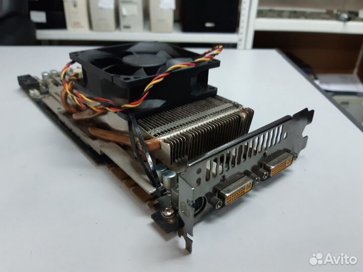Видеокарта zotac GTX 275 (Снята турбина)