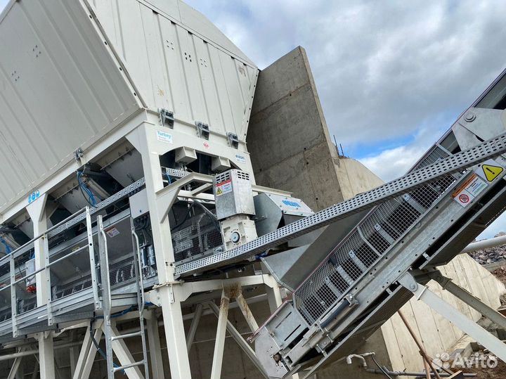 Доставка бетона миксером