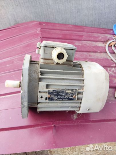 Электродвигатель 220/380в 370w