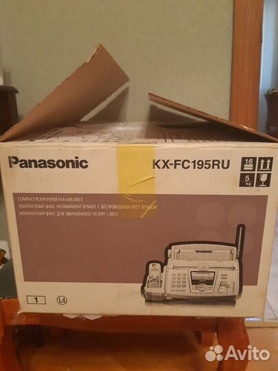 Телефон - Факс Panasonic KX-FC195RU новый