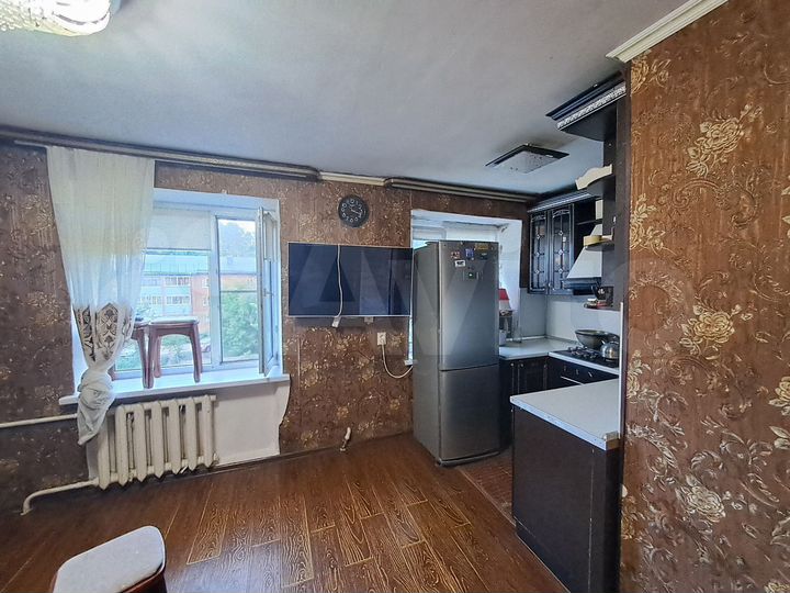 3-к. квартира, 57 м², 5/5 эт.