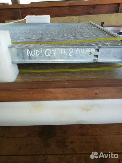 Радиатор audi ку7 новый