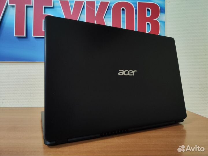 Свежий тонкий ультрабук Acer / как новый / IPS