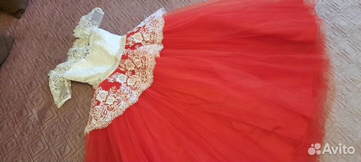 Вечернее платье