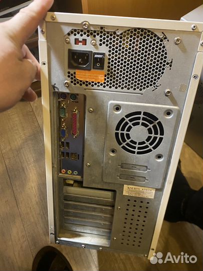 Старенькик комьпьютеры на запчасти