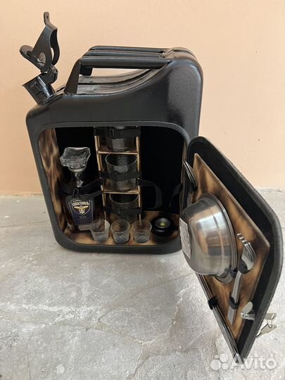 Канистра-бар