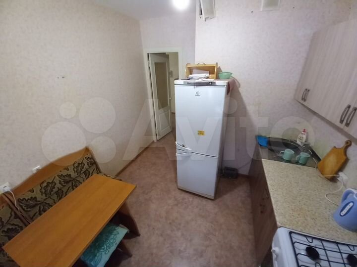 1-к. квартира, 38 м², 1/10 эт.