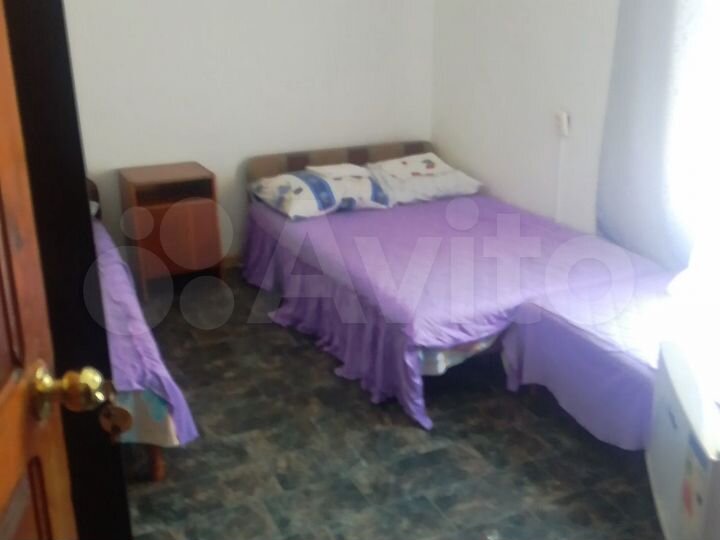 Комната 18 м² в 3-к., 2/2 эт.