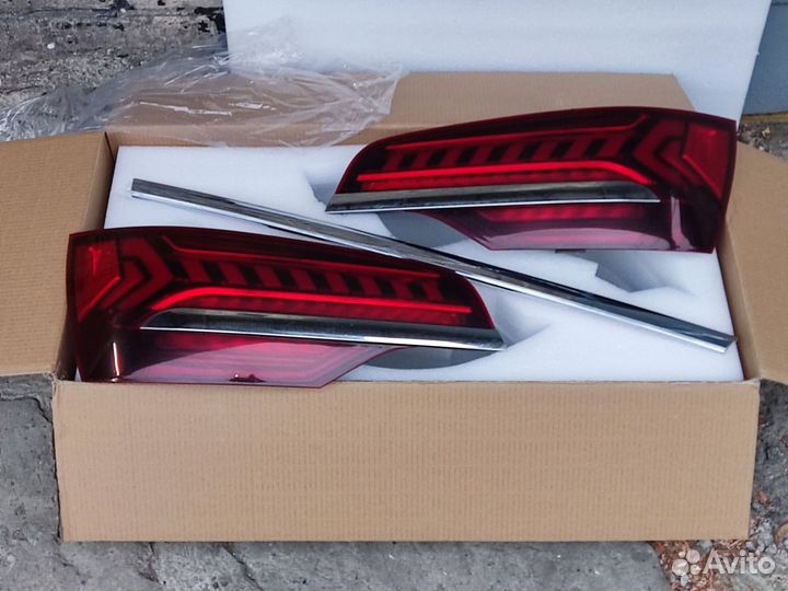 Фонари задние б/у дефект Audi Q7 4L новый стиль
