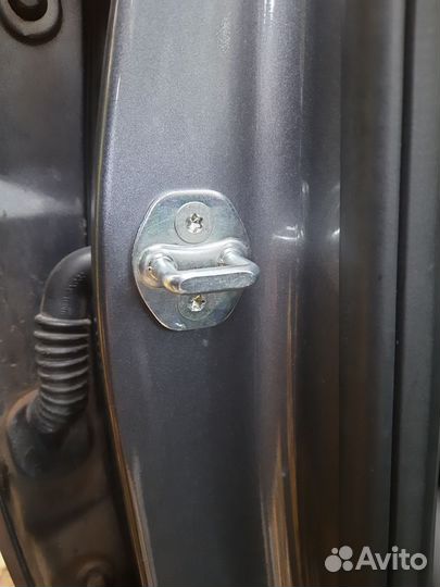 Декоративная накладка дверного замка Хендай Крета