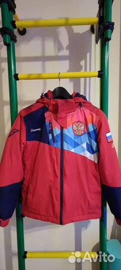 Продам куртку Forward