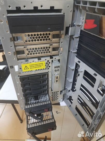 Сервер HP Proliant ML150T03