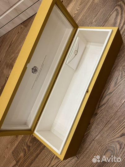 Коробка от шампанского 2007г louis roederer