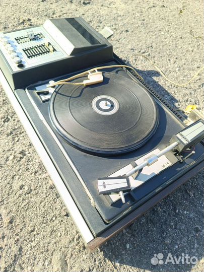 Виниловые пластинки + проигрыватель+ колонка