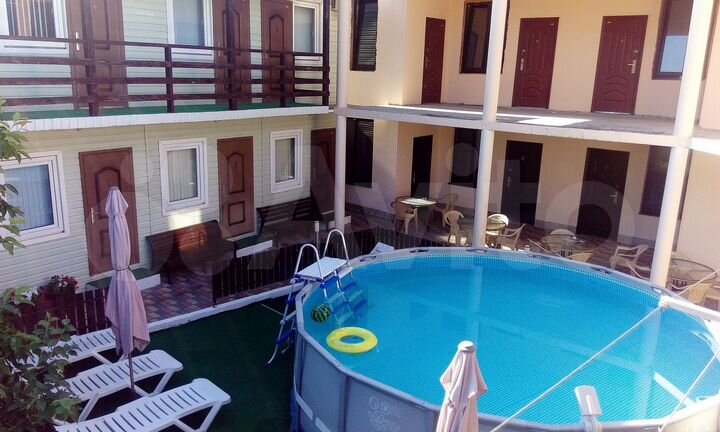 Дом 300 м² на участке 5 сот.