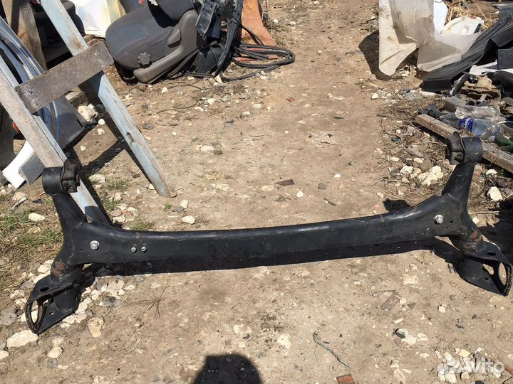 Балка задняя Toyota Corolla