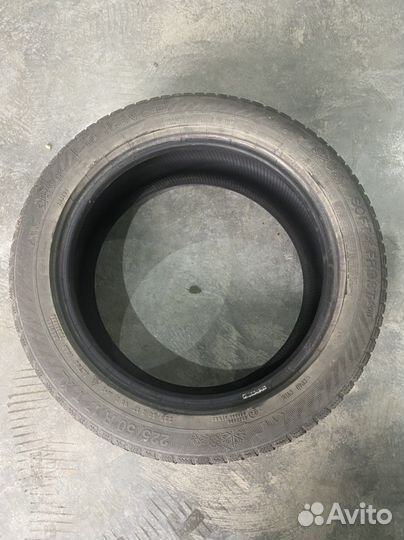 Gislaved Nord Frost 200 225/50 R17