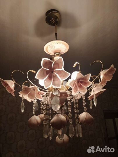 Люстра фарфоровая