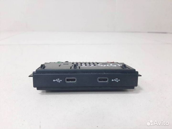 Разъем USB AUX Volkswagen Tiguan 2017