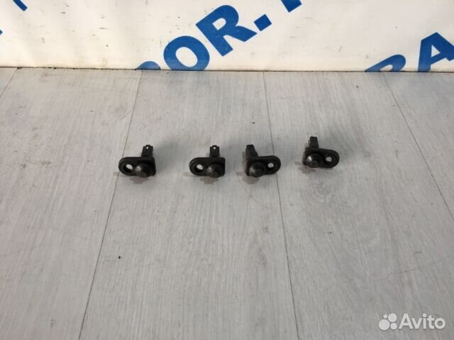 Концевик двери KIA RIO 2 JB рест 1.6 мт седан