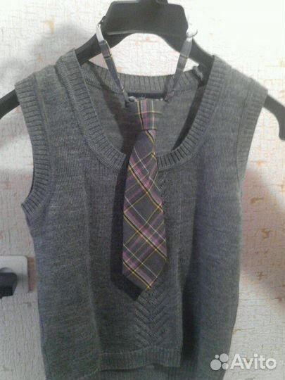 Школьная форма для девочки 7 -11 лет в отличном со