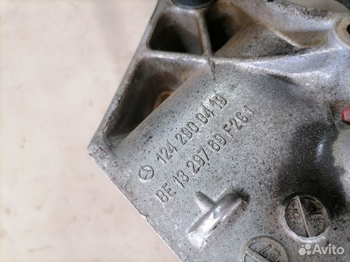 Педальный узел Mercedes-Benz 190 W201 1982-1993