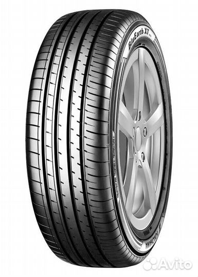 Yokohama BluEarth-XT AE61 215/65 R17 V