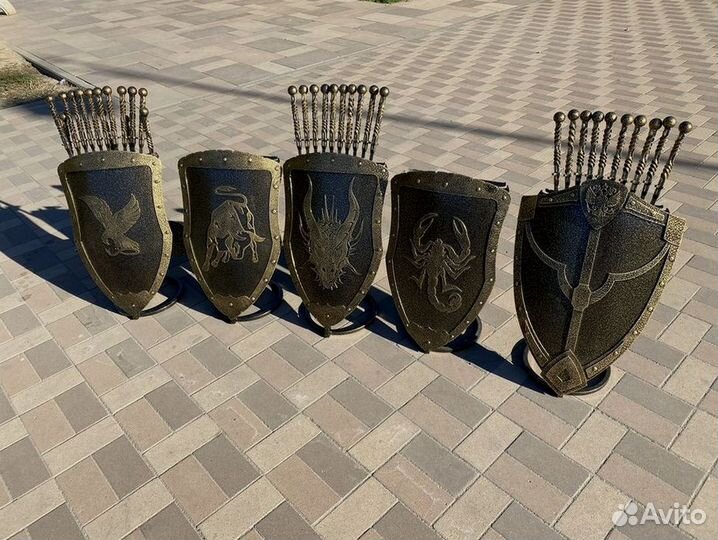 Подставка для шампуров ввиде щита