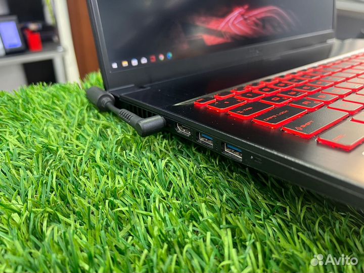 Ноутбук MSI Intel Core i5-10500H