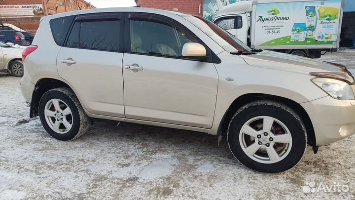 Toyota RAV4 2.0 AT, 2008, 212 000 км