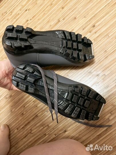 Лыжные ботинки 34 крепление nnn