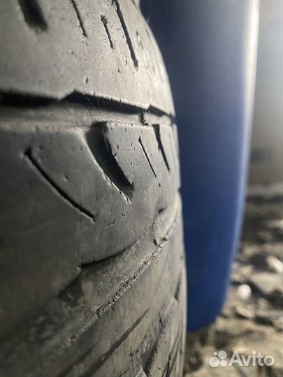 Triangle LL01 235/40 R18 39B