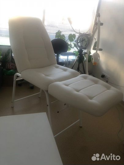 Кушетка косметологическая