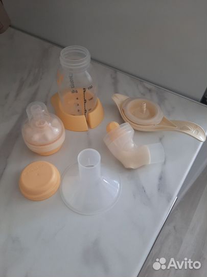 Молокоотсос medela ручной