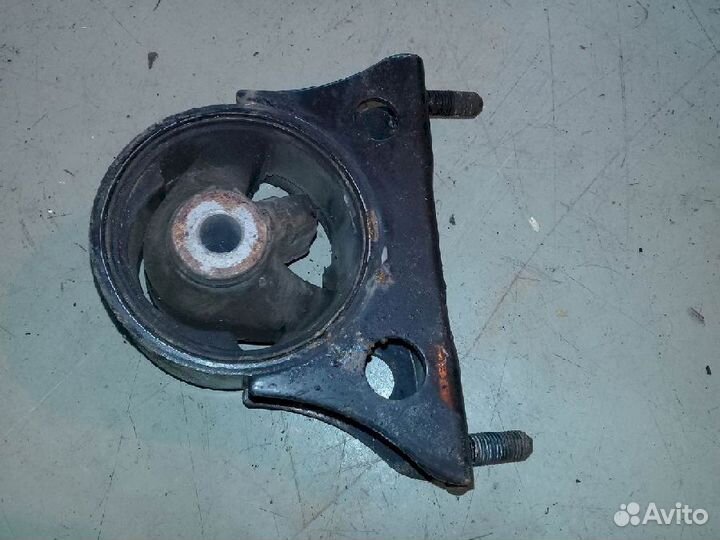 Опора двигателя (подушка двс) Toyota передняя 1236