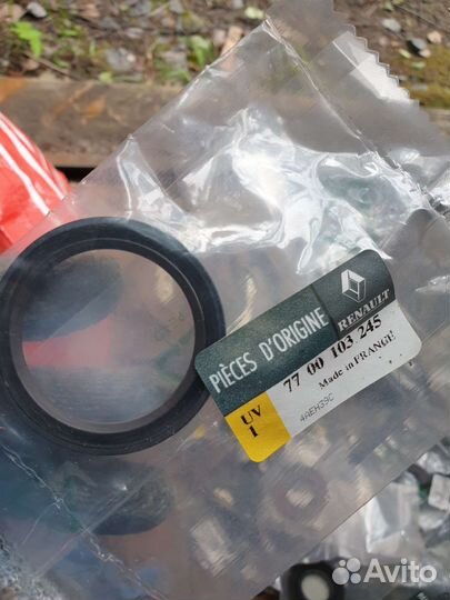 Передний сальник коленвала Renault 7700103245