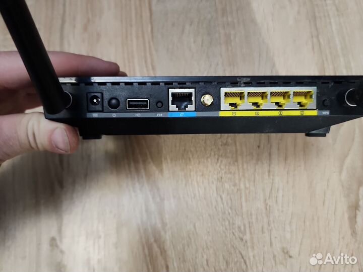 Wifi роутер узби гнездом