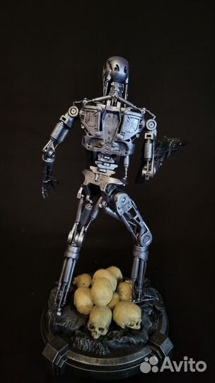 Фигурка Terminator T-800 28см