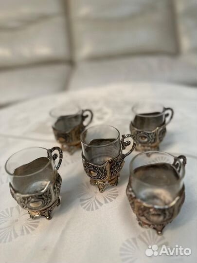 Стакан для чая подстаканником