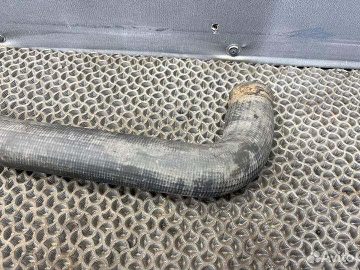 Патрубок радиатора Chrysler Voyager 4 2.4 EDZ 2002